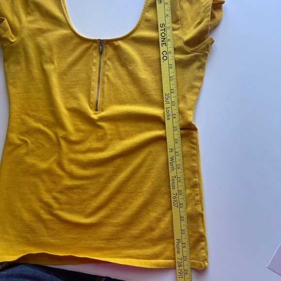 Guess Marigold Scoop Neck and Zippered Front Knit Blouse, Large - Picture 6 of 8